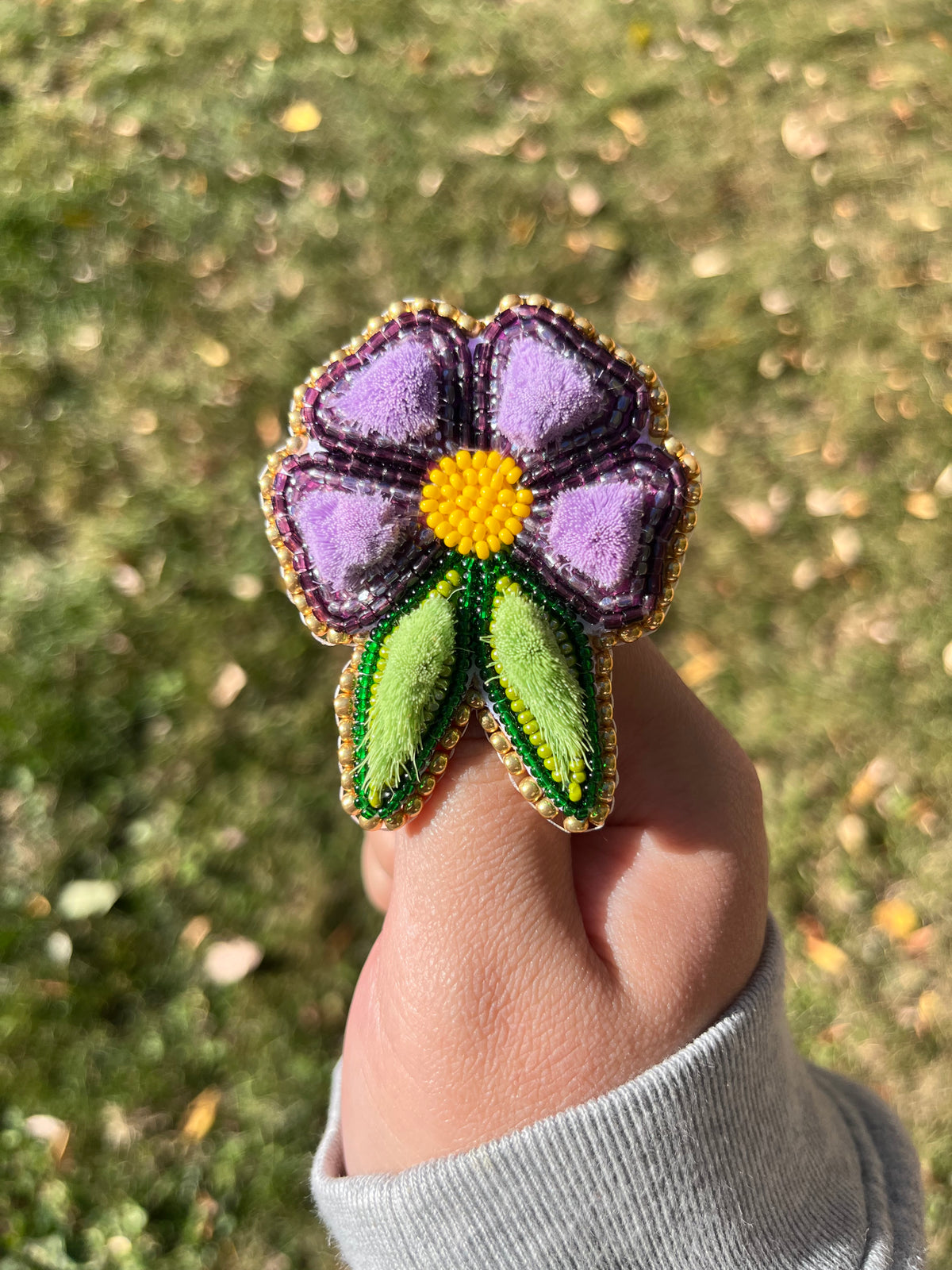 Purple tufted daisy pin